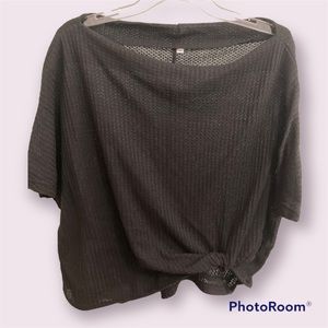 Dolma sleeve crop top